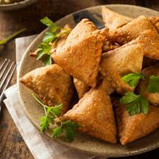 GOLDEN FAN Malaysian Chicken Curry Samosa 1kg