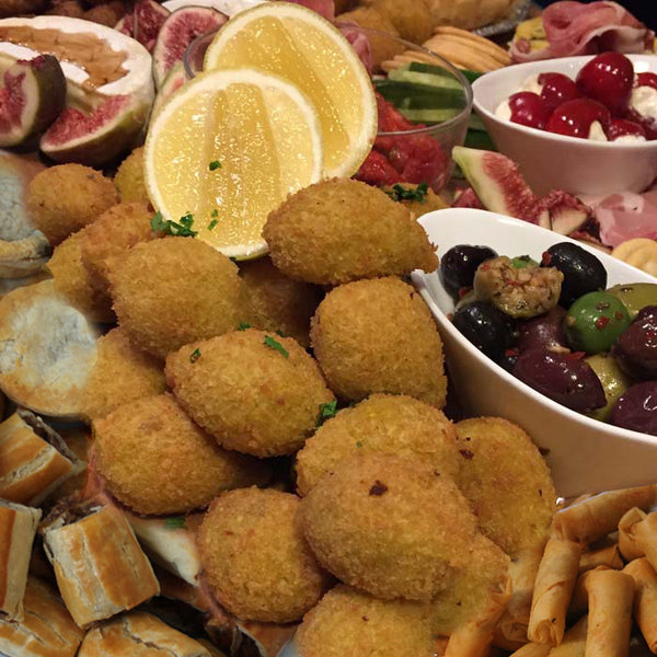 Platters & Entertaining