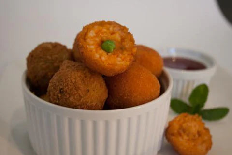 Chef's Edge Arancini - Bolognese w/ Peas and Mozzarella 1KG