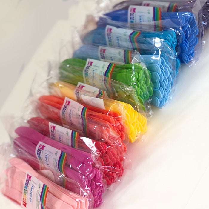 Alpen Coloured Plastic Knives | Reusable | The French Kitchen Castle Hill  